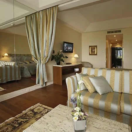Principe Leopoldo Hotel 5*